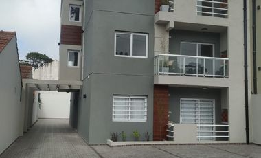 Departamento 2 Ambientes Con Patio Propio En Planta Baja