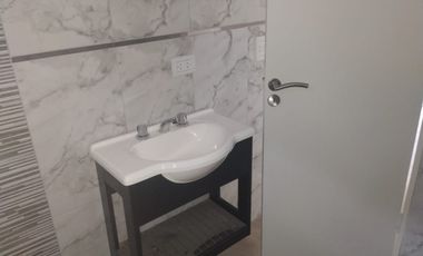 Departamento 2 Ambientes Con Patio Propio En Planta Baja
