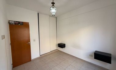 DEPTO 2 AMBIENTES CON COCHERA Y TERRAZA PROPIA