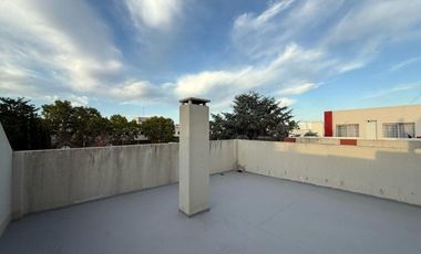 DEPTO 2 AMBIENTES CON COCHERA Y TERRAZA PROPIA