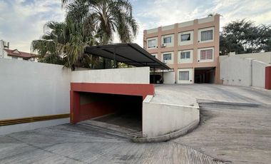 DEPTO 2 AMBIENTES CON COCHERA Y TERRAZA PROPIA