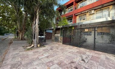 DEPTO 2 AMBIENTES CON COCHERA Y TERRAZA PROPIA