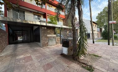 DEPTO 2 AMBIENTES CON COCHERA Y TERRAZA PROPIA