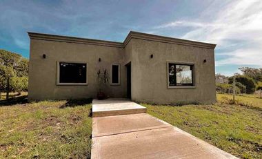 VENTA CASA 4 AMBIENTES ACANTILADOS A ESTRENAR