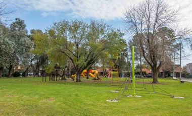 Venta Casa c/pileta/vista golf-Indio Cua Golf Club