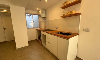 VENTA PH 2 AMB. RECICLADO CON PATIO ZONA SAN JUAN