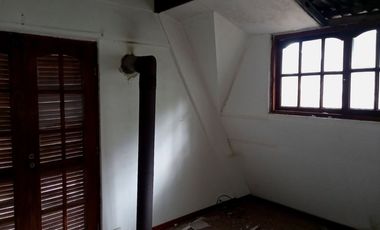 Casa Alpina 4 ambientes a reciclar Valeria del Mar