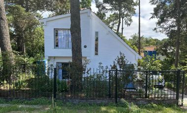 VENTA  CASA  4 AMBIENTES VALERIA DEL MAR