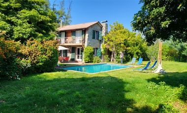 Sitio en Arriendo en Las Vertientes / Vista al Rio