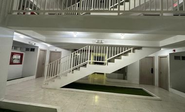 VENTA DEPARTAMENTO   3 DORMITORIOS  PARQUEO  LA JOYA (JLR