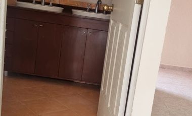 CASA EN RENTA EN EL TENAYO