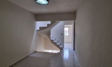 CASA EN RENTA EN EL TENAYO