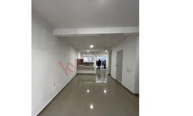 Casa Nueva en venta en fraccionamiento Sabines cercana a una de las principales vías de comunicación de la ciudad.