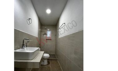 Casa Nueva en venta en fraccionamiento Sabines cercana a una de las principales vías de comunicación de la ciudad.