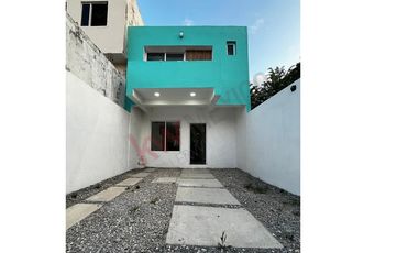 Casa Nueva en venta en fraccionamiento Sabines cercana a una de las principales vías de comunicación de la ciudad.