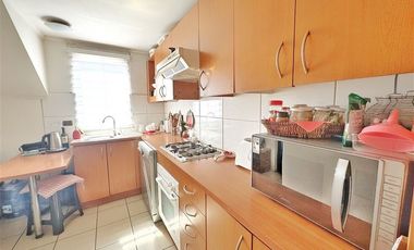 Casa en Arriendo en En condominio! Frente a Colegio y Parroquia !!