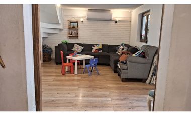 Casa de 98 M2 y excelente conectividad en Claudio Arrau