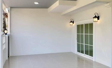 FOR SELL Townhouse/Townhome  Lully Ville Lumlukka Khlong 3 MRT-Khong Bang Phai CX-120486