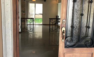 CASA EN MAESTRANZAS, DENTRO DEL CLUB DE GOLF LA HERRADURA