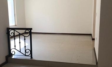CASA EN MAESTRANZAS, DENTRO DEL CLUB DE GOLF LA HERRADURA