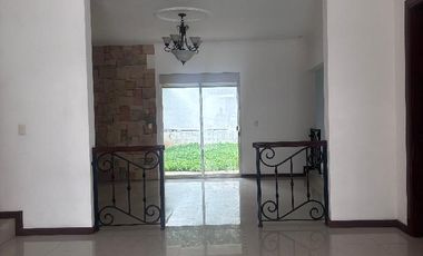 CASA EN MAESTRANZAS, DENTRO DEL CLUB DE GOLF LA HERRADURA