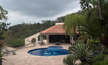 DOS CASAS en condominio PRIVADO en venta Nuevo León Monterrey El Barro, CARRETERA NACIONAL