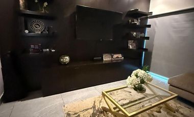 CASA EN VALLES DE CRISTAL