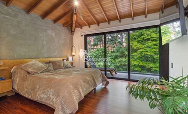 Vendo hermosa Casa en el poblado Loma El Campestre. Medellin