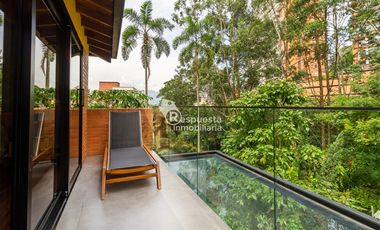 Vendo hermosa Casa en el poblado Loma El Campestre. Medellin