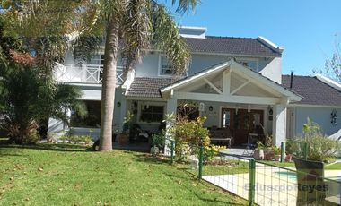 Casa en  VENTA Y ALQUILER EN EL PARAISO COUNTRY CLUB