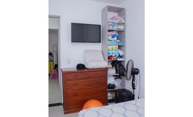 Extraordinaria casa de 3 pisos en Medellín barrio Buenos Aires