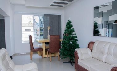 Extraordinaria casa de 3 pisos en Medellín barrio Buenos Aires