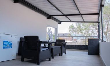 Extraordinaria casa de 3 pisos en Medellín barrio Buenos Aires