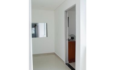 Extraordinaria casa de 3 pisos en Medellín barrio Buenos Aires