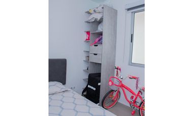 Extraordinaria casa de 3 pisos en Medellín barrio Buenos Aires