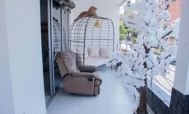 Extraordinaria casa de 3 pisos en Medellín barrio Buenos Aires