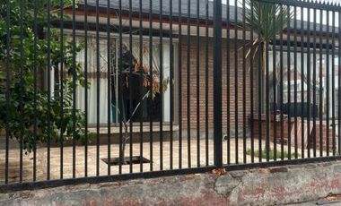 arriendo casa para uso comercial a pasos de gran avenida, paradero 33, el bosque