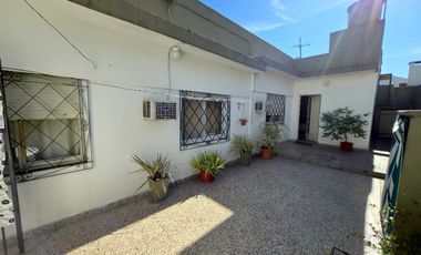 Casa en venta en Burzaco Oeste