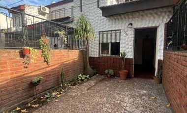Casa PH en venta en Moron Sur
