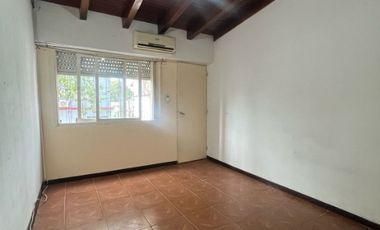 Casa PH en venta en Moron Sur