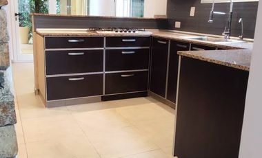 Casa en venta de 4 dormitorios c/ cochera en Solar del Bosque