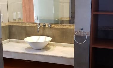 Casa en venta de 4 dormitorios c/ cochera en Solar del Bosque