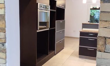 Casa en venta de 4 dormitorios c/ cochera en Solar del Bosque