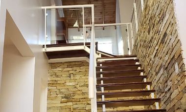 Casa en venta de 4 dormitorios c/ cochera en Solar del Bosque