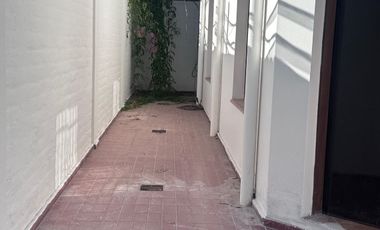 Casa en alquiler de 3 dormitorios c/ cochera en Maipú