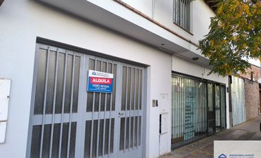 Casa en alquiler de 3 dormitorios c/ cochera en Maipú