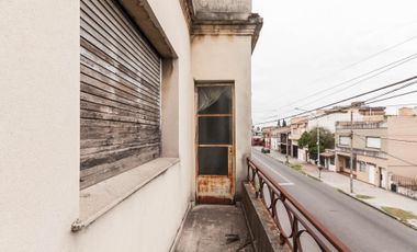 VENTA CASA CON LOCAL REMEDIOS DE ESCALADA