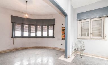 VENTA CASA CON LOCAL REMEDIOS DE ESCALADA