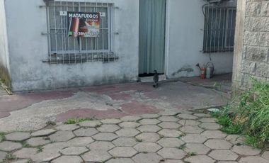 AMPLIO LOTE CON LOCAL - LIBERTAD - MERLO