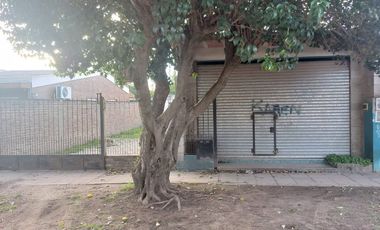 AMPLIO LOTE CON LOCAL - LIBERTAD - MERLO
